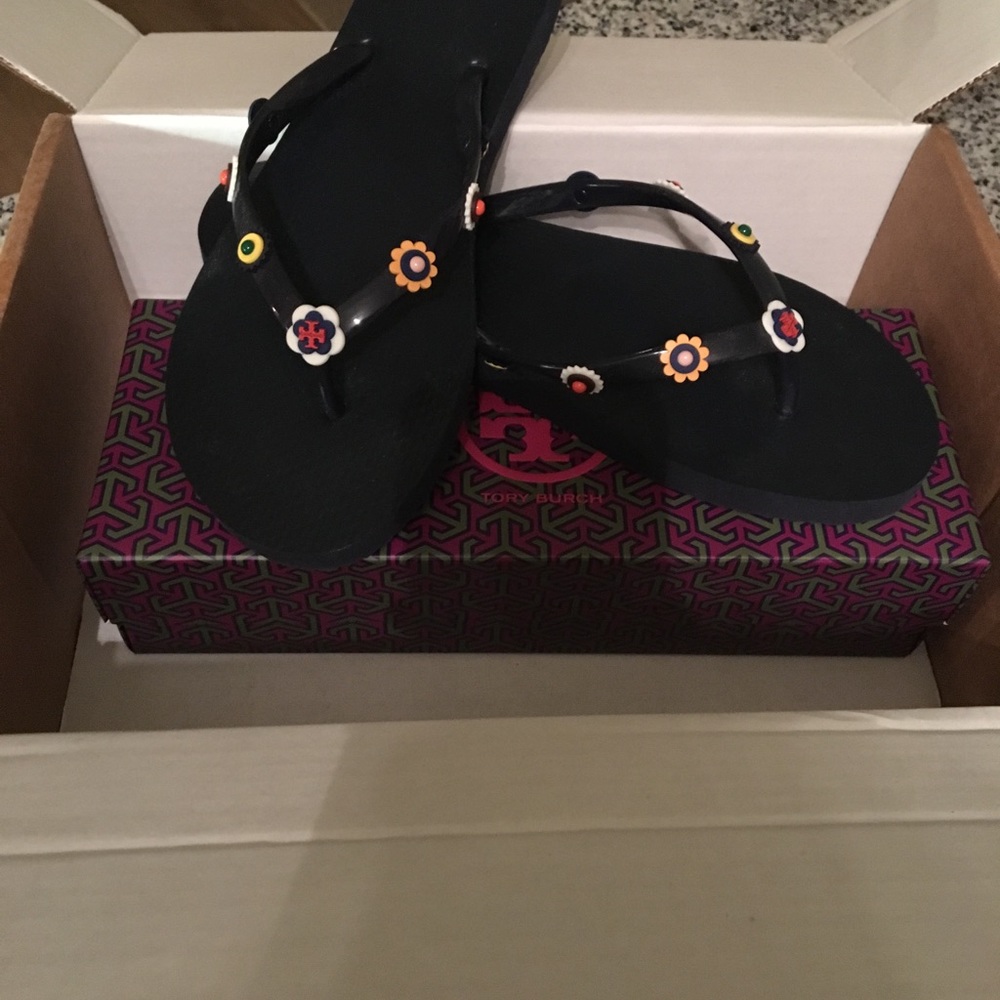 New in box Tory Burch flip flops
